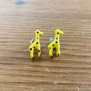 Mini giraffe earrings